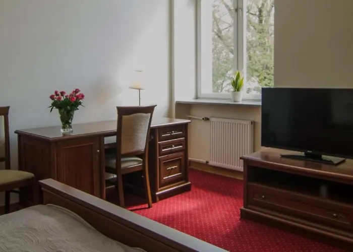 Szálloda Lazienkowski 3*