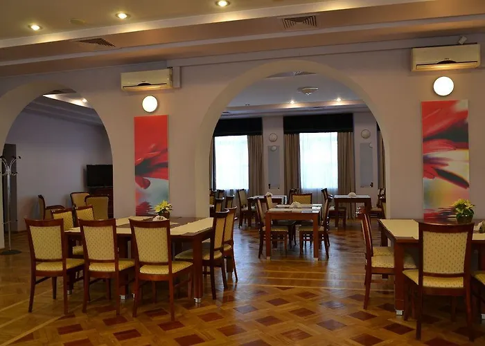 Lazienkowski 3* Warsaw