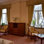 Lazienkowski 3*