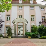 Lazienkowski 3* Varsó