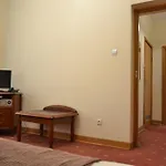 Lazienkowski 3*