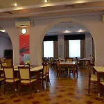 Lazienkowski 3* Varsó