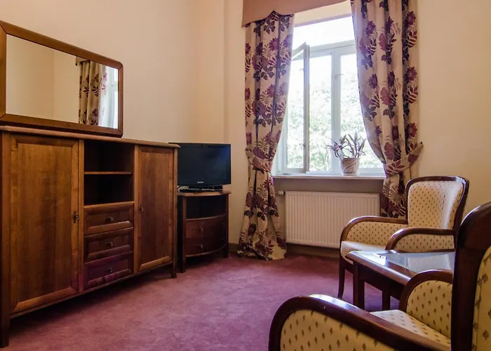 Lazienkowski 3* Warschau